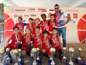 Colegio Nueva Senda de Los Mochis se corona campeón estatal de basquetbol en categoría Peques